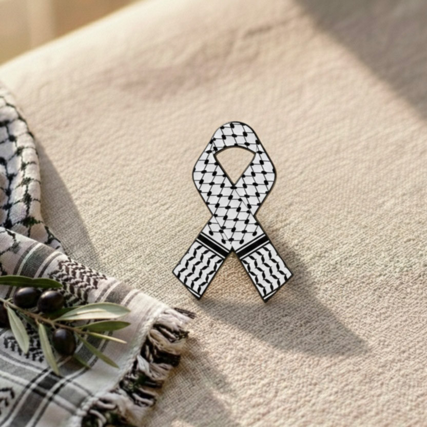 بروش الكوفية الفلسطينية